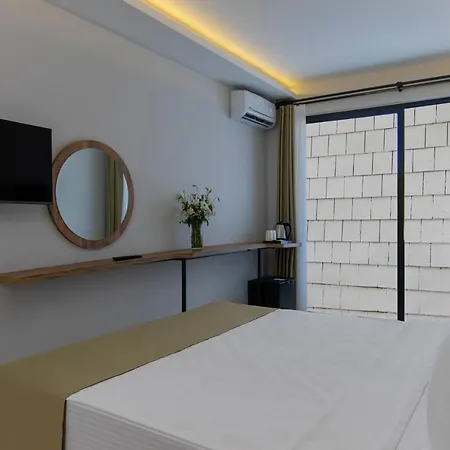 Enki Spinoza Thermal Hotel